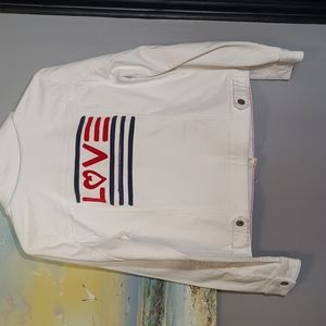 Jean jacket, coat EV1 jacket. White denim jacket, med jean coat